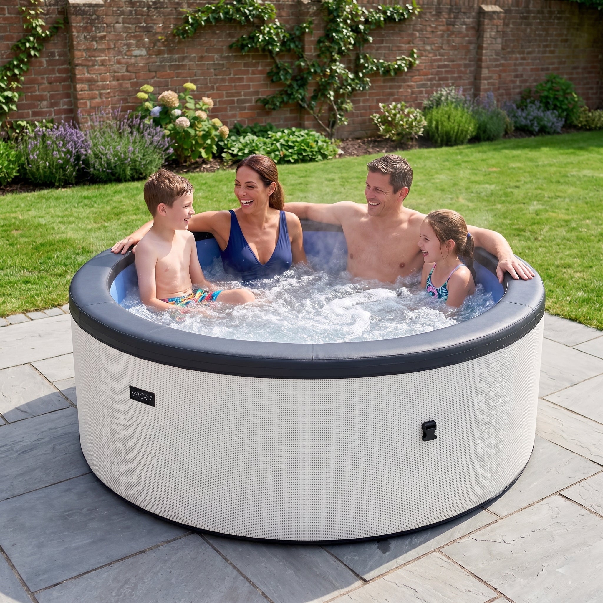 Tahoe | 4/6-Person Eco Foam Hot Tub | Built-In Integrated Heater